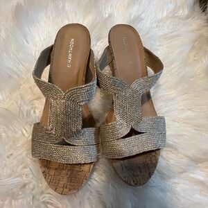 41 Hawthorn Women's Gold Textured Sandals